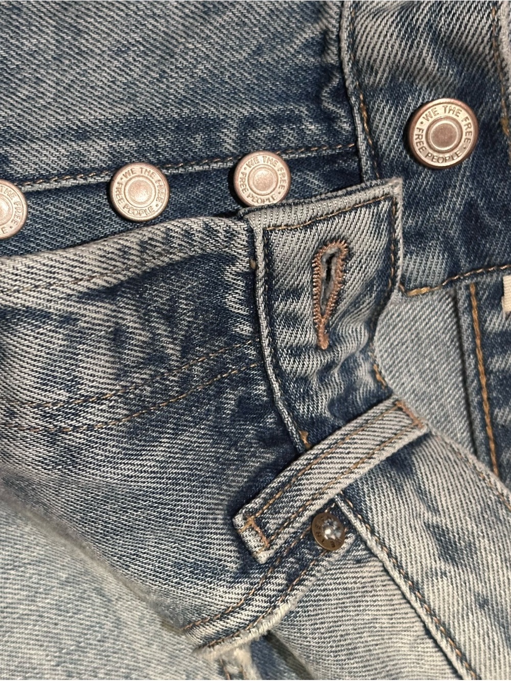 Free People Holly High Rise bootcut distressed knee jeans in cambridge blue - Picture 6 of 7